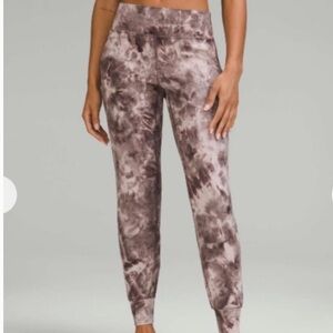LuLuLemon Align High Rise Diamond Dye Berry Jogger Size 12